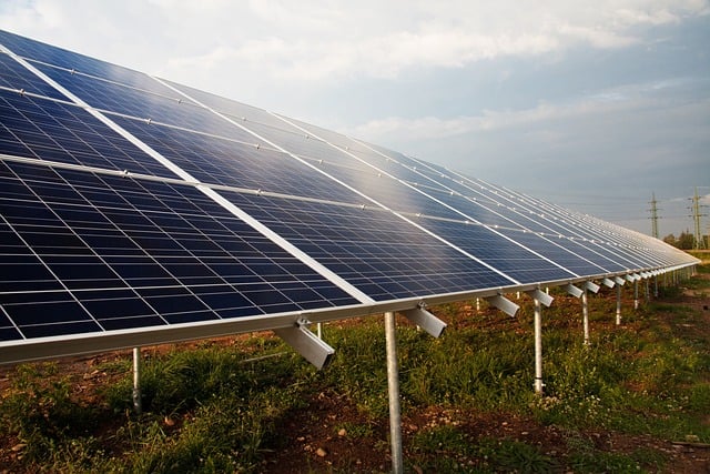 GLI IMPIANTI FOTOVOLTAICI SU TERRENI AGRICOLI